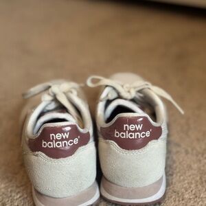 New Balance 311 Women’s Sneakers - Cream and Mauve